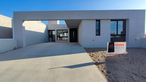 Casa En Docta Boulevard!