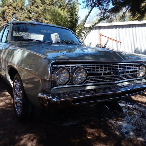 Ford Fairlane Restaurado A Nuevo Titular