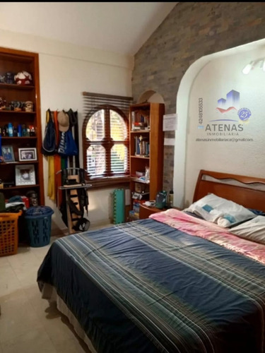 Atenas Inmobiliaria, Vende Fabuloso Twon House En Cr Puerto Príncipe, El Morro Lechería, Totalmente Amoblado Y Equipado, Con Muelle Propio Y Planta De Luz Eléctrica Incluida.