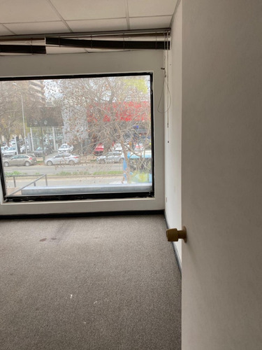 Arriendo Amplio Local En Av. Libertad , Viña Del Mar