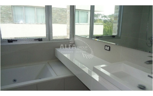 Mansa, Primera Linea -ref:822