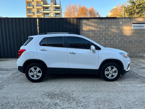 Imagen 5 de 9 de Chevrolet Tracker Premier Manual