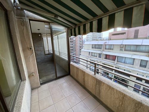Imperdible Oportunidad, 50 M2, Metro Leones, Box + Bodega