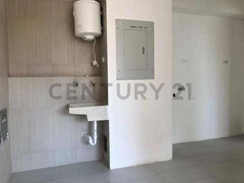 Ml Venta Apartamentos En Edifico A Estrenar, Con Ascensor Privado.