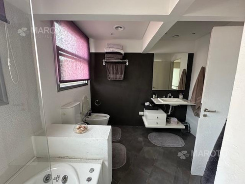 Casa En Venta En Barrio Privado Septiembre