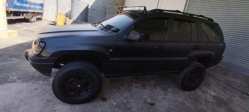 Jeep Grand Cherokee 4.0 Laredo 5p