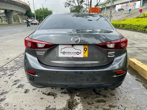 Mazda 3 2.0 Prime