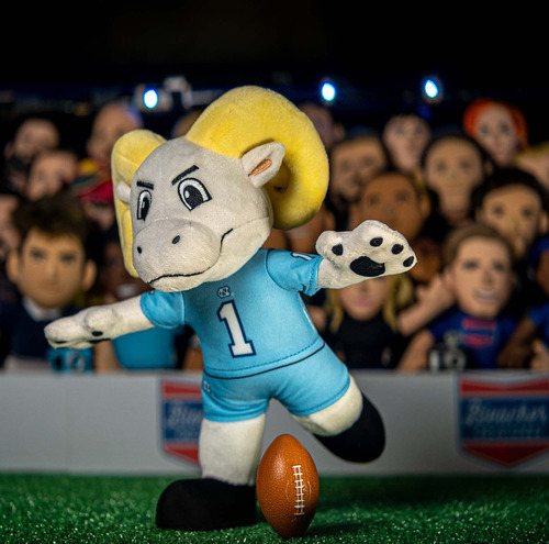 Figura De Pelúcia Bleacher Creatures North Carolina Tar Heel