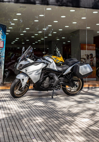 Imagen 10 de 25 de Nueva Cfmoto Nk 650 Gt Lanzamiento Lidermoto Cf Moto