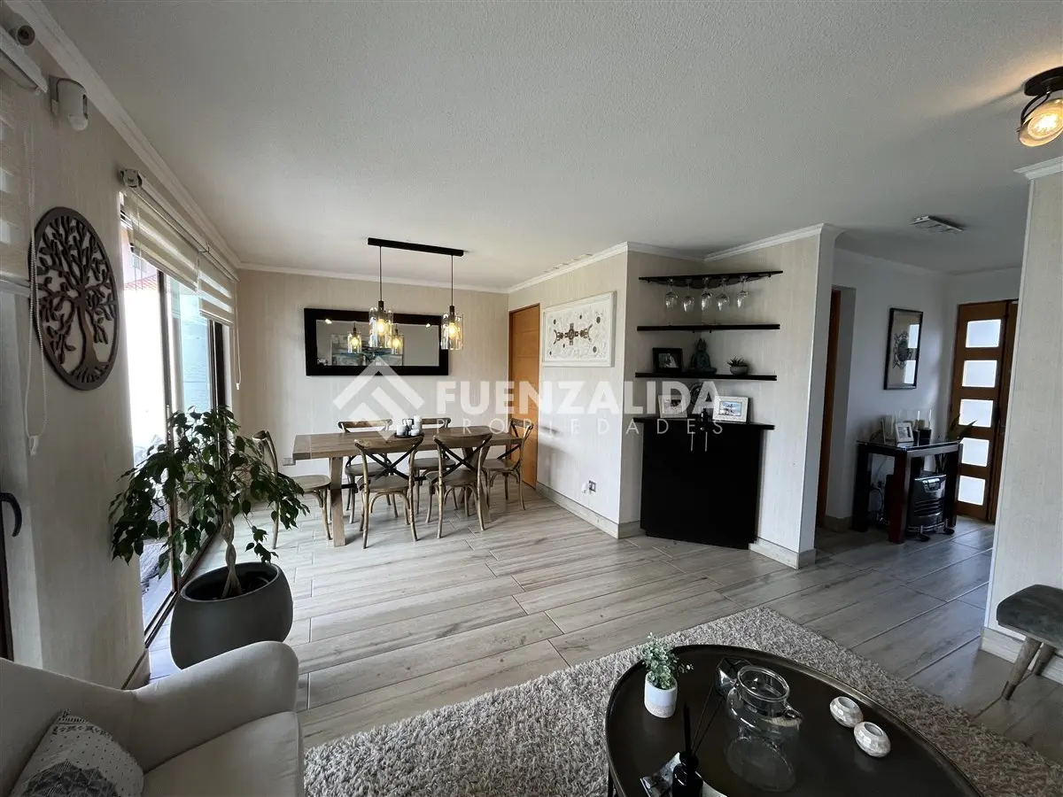 Imagen 5 de 30 de Casa En Venta De 4 Dorm 3 Baños, Baño De Visita En La Serena