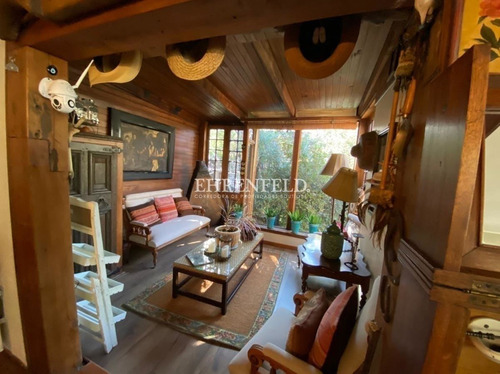 Casa En Venta De 6 Dorm, En Camino El Refugio. El Arrayán