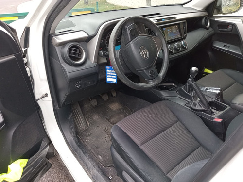 Toyota RAV4 Std 4x2 722cl0