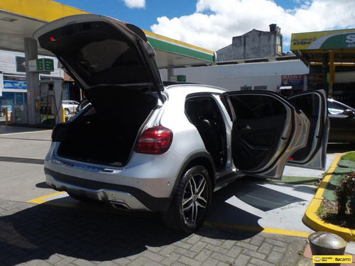 Imagen 12 de 22 de Mercedes-benz Clase Gla 1.6 Turbo Urban At