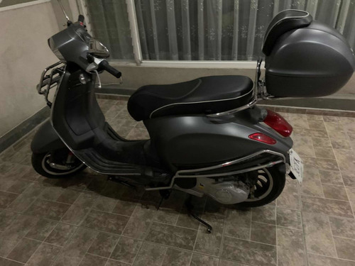 Imagen 3 de 3 de Vespa Piaggio 2016