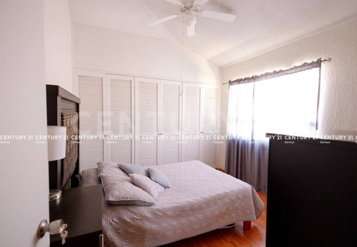 Casa En Venta En Lomas Universidad Chihuahua, Chih.