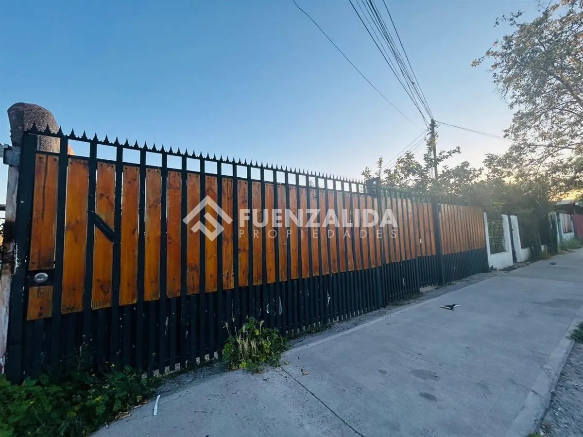 Imagen 1 de 19 de Casa En Venta De 2 Dorm. Gran Terreno