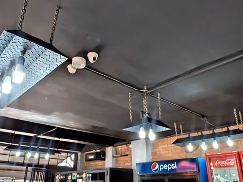 Leandro Araque Inzitu Realtors Vende Negocio De Parrilla En Av. Bolivar Inversionista!! Se Vende Fondo De Comercio A Pie De Calle