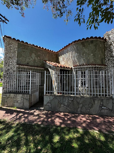 Casa En Venta, Alberdi, Rosario !