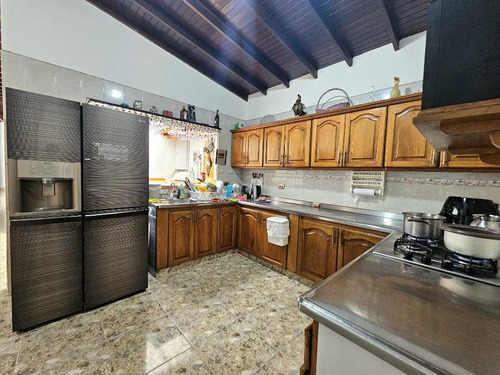 Se Vende Casa Unifamiliar En Calasanz, Medellín