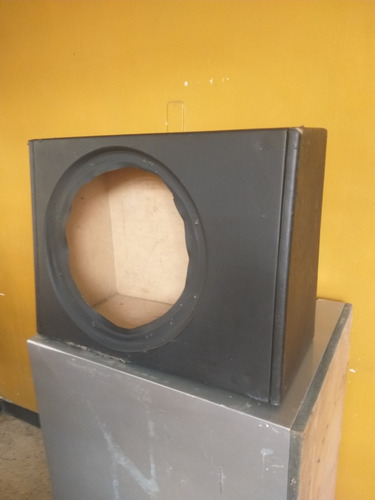 Imagen 2 de 3 de Caja Acústica O Cajón Para Bajo De 15 Pulgadas