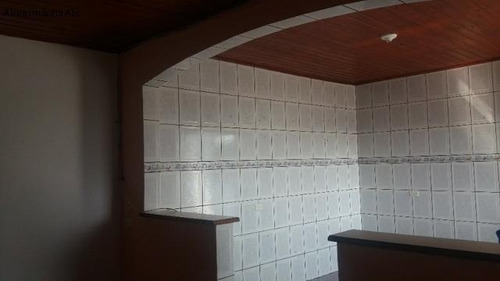 Imagem 2 de 9 de Vende-se Um Terreno Em Ótima Localização No Bairro Dos Finco, Com 3 Casas Construídas Com 4 Cômodos Cada Uma, 2 Garagens, Lavanderia Individual, Show. - Ca00040 - 34662033