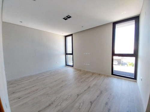 Espectacular Casa En Venta En Alto Verde 3, Yerba Buena