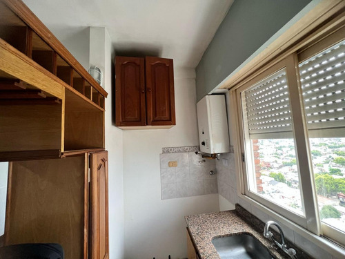 En Venta En Santos Lugares, Departamento De 2 Ambientes Pequeños F: 10302