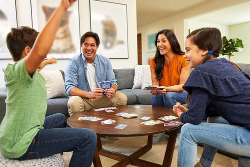 El Juego De Cartas De La Fase 10 Con 108 Cartas Hace Que Sea