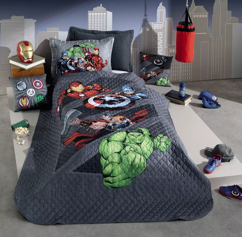 Cobre Leito Marvel Avengers Hulk Colcha + Porta Travesseiro Cor Fundo Cinza Com Personagens Avengers Team