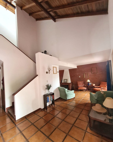 Chalet 6 Ambientes Zona I- Miramar