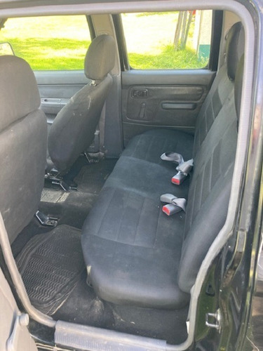 Nissan Frontier Doble Cabina.