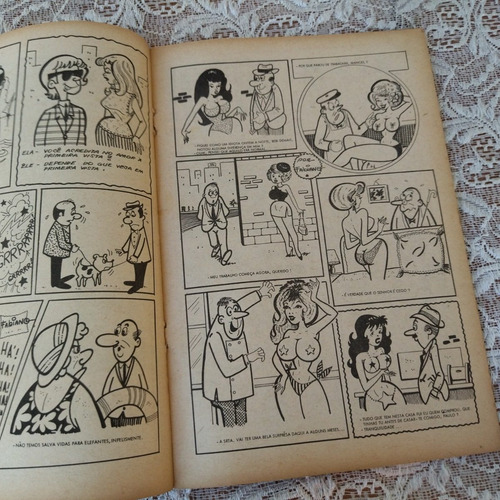 Garotas E Piadas Nº 12 Ano 1967 Editora Edrel Com 68 Páginas