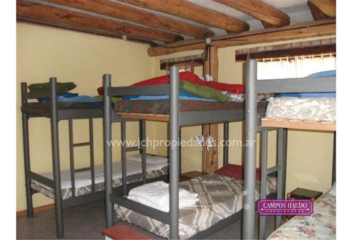 Hostel Céntrico En Villa La Angostura
