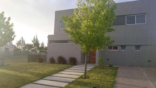 Imagen 2 de 18 de A Estrenar Casa En Los Alisos