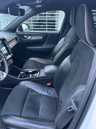 Volvo XC40 T5 R-design