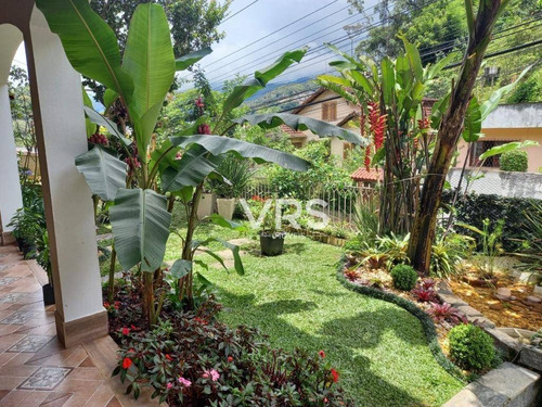 Imagem 6 de 21 de Casa Com 3 Dormitórios À Venda, 287 M² Por R$ 1.200.000,00 - Várzea - Teresópolis/rj - Ca0313