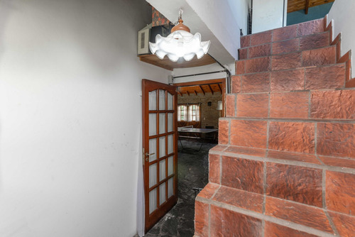 Casa En Venta 4 Amb Cochera,jardin,pileta Quilmes