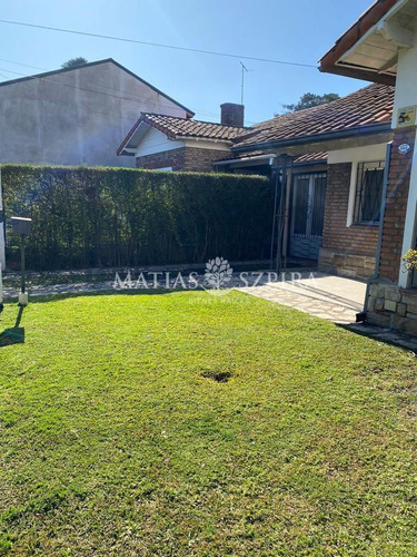 Casa Refaccionada A Nuevo Con Parque Excelente Ubicación
