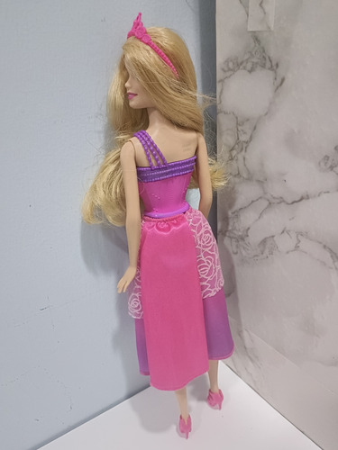 Barbie Princesa Rosa (Usado)
