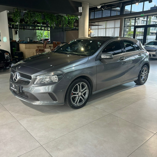 Imagen 3 de 17 de Mercedes-benz Clase A 1.6 A200 Urban 156cv