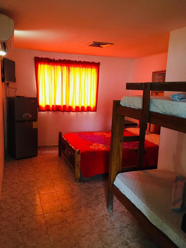 Imagen 6 de 10 de Posada En Venta Chichiriviche Calamar