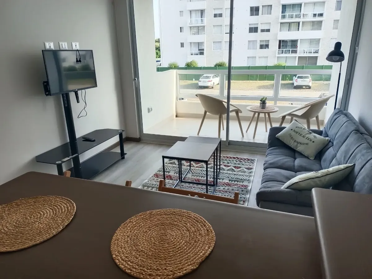 Imagen 4 de 16 de Departamento En Arriendo En Avenida Del Mar