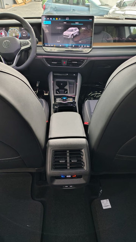 Volkswagen Tiguan 1.4 Tsi R-Line Dsg7