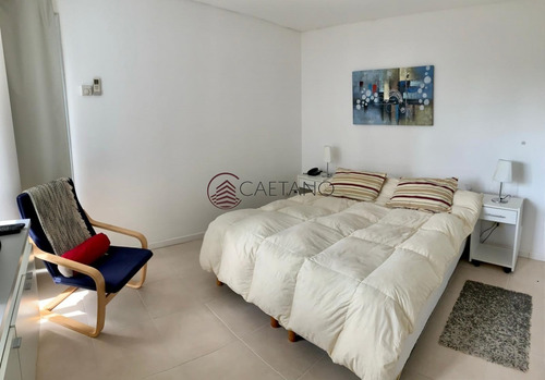 Comodo Apartamento De 3 Dormitorios En Torre De Nivel!- Ref: 2685