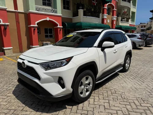 Toyota Rav4 Xle 4*2 Año 2021