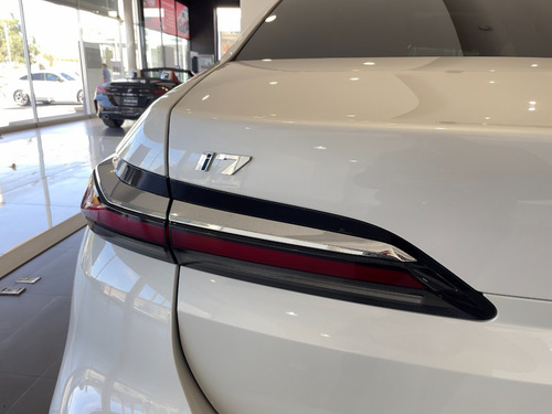 Bmw I7 M70 (eléctrico/automático) 2024