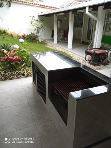 Imagen 2 de 14 de Casa En Venta En Los Castores 04142406660