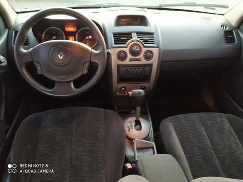 Renault Mégane 2.0 Dynamique Sedan 16v Gasolina 4p