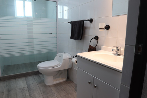 Habitación / Cuarto De Lujo Frente Al Cna