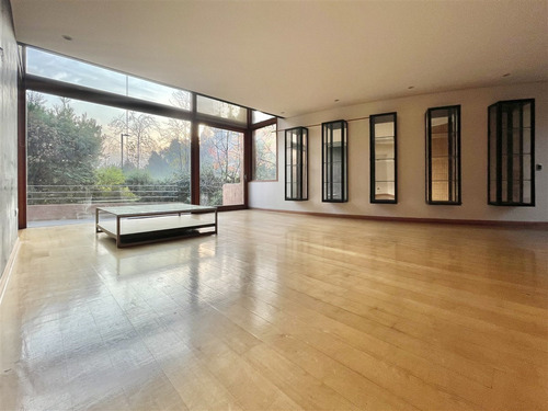 En Condominio: Vía Aurora, Lo Curro, 2.400 M2 Terreno